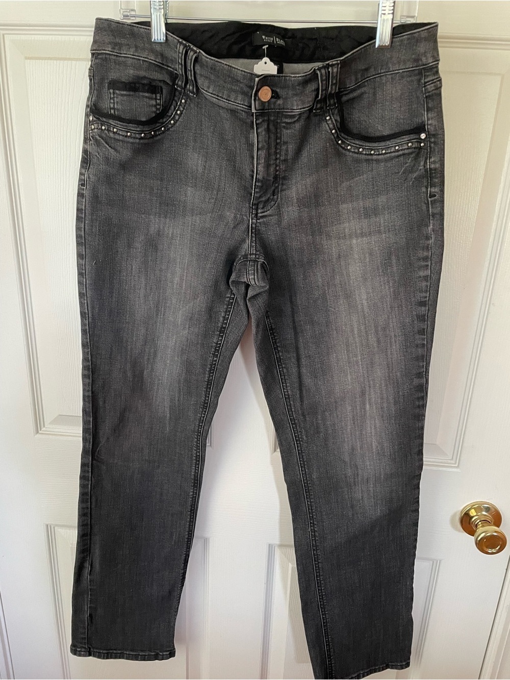 White House Black Market Blanc Jeans Size 14R Black Gray Studded